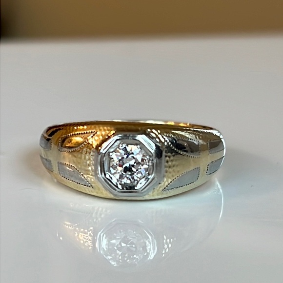 14 karat gold, and 1/3 carat diamond gypsy ring - Picture 6 of 14